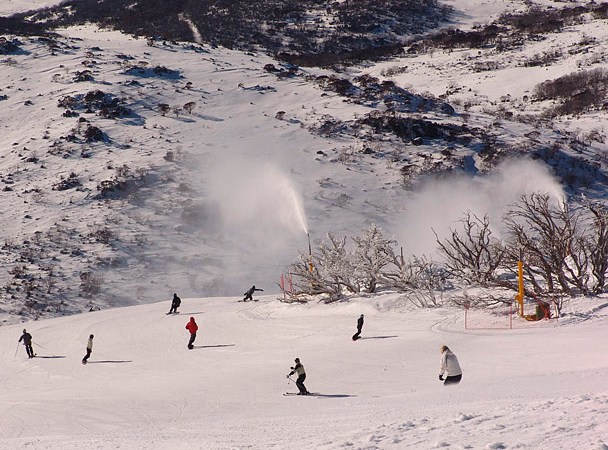 Снег из очищенных сточных вод